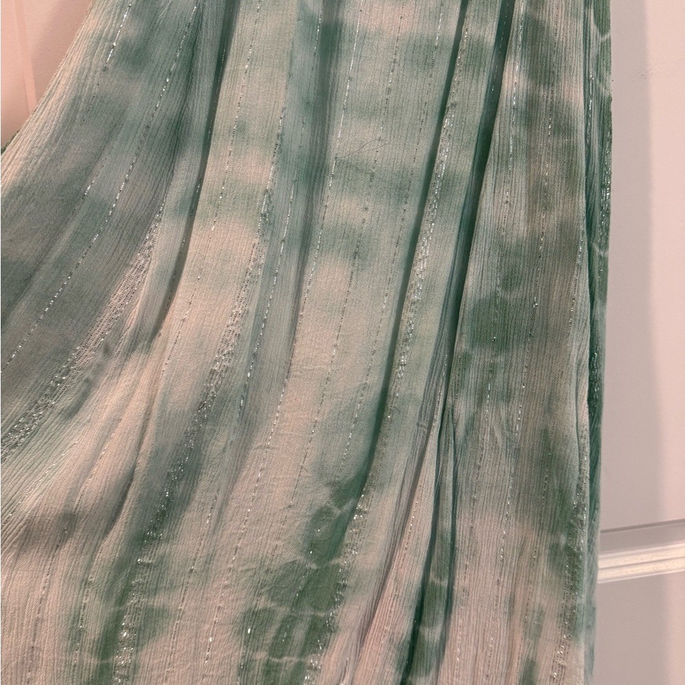 NWOT ASOS turquoise/white/silver metallic tie-dye beach dress, backless, size 6 - Picture 4 of 13